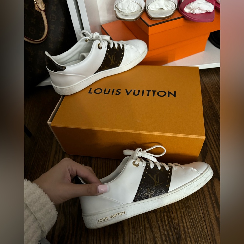 Louis Vuitton authentic women sneakers